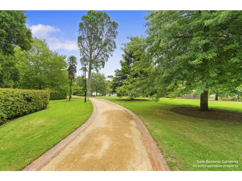 2/74 Guthridge Parade, Sale VIC 3850