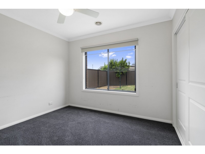 19 Mark Avenue, Sale VIC 3850