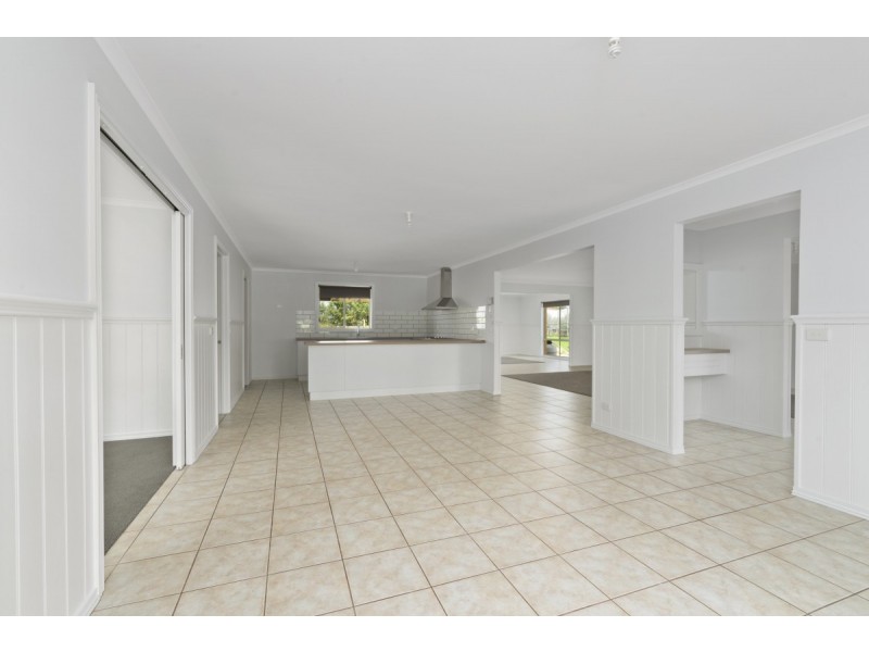 35 Llowalong Road, Stratford VIC 3862