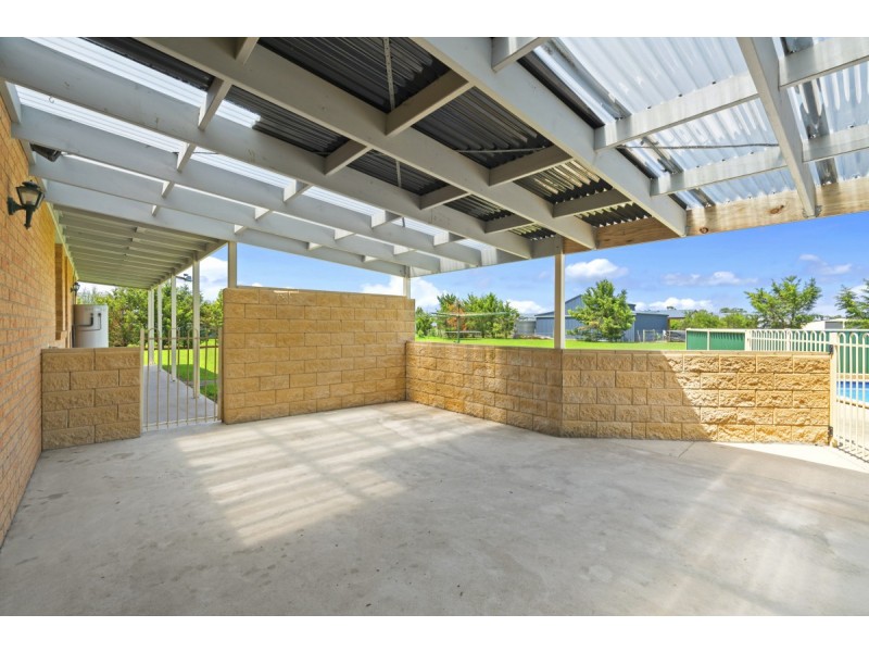 35 Llowalong Road, Stratford VIC 3862