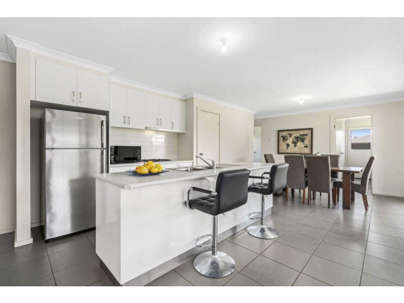 33 Killeen Street, Stratford VIC 3862