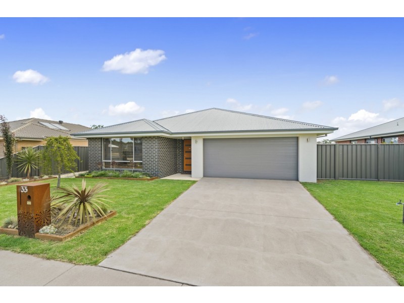 33 Killeen Street, Stratford VIC 3862