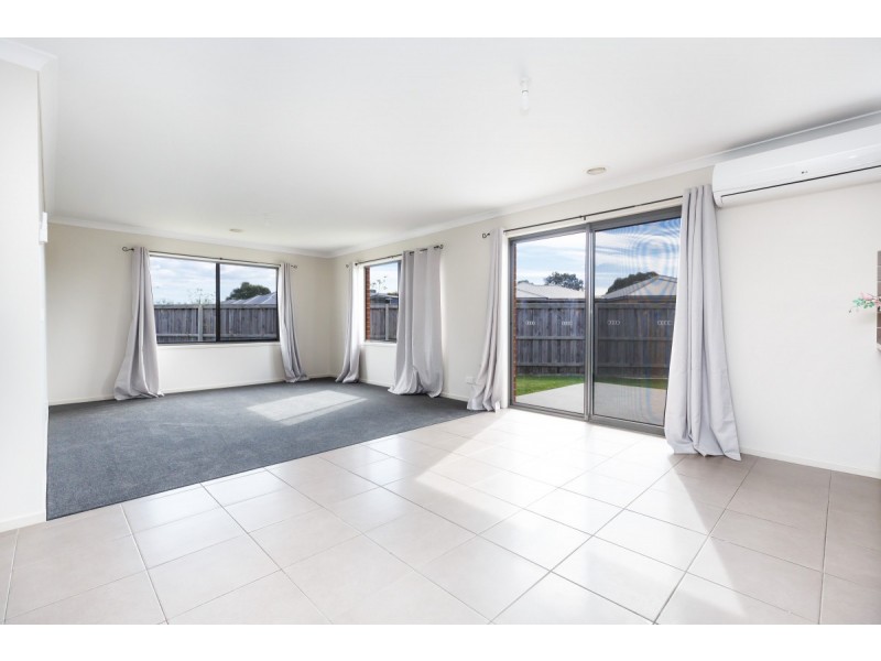 14 Woondella Boulevard, Sale VIC 3850