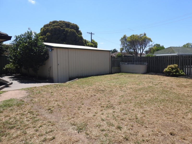 15 Sandra Court, Sale VIC 3850