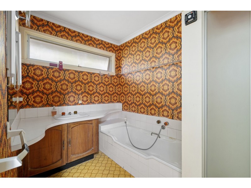 14 Nicholson Street, Sale VIC 3850