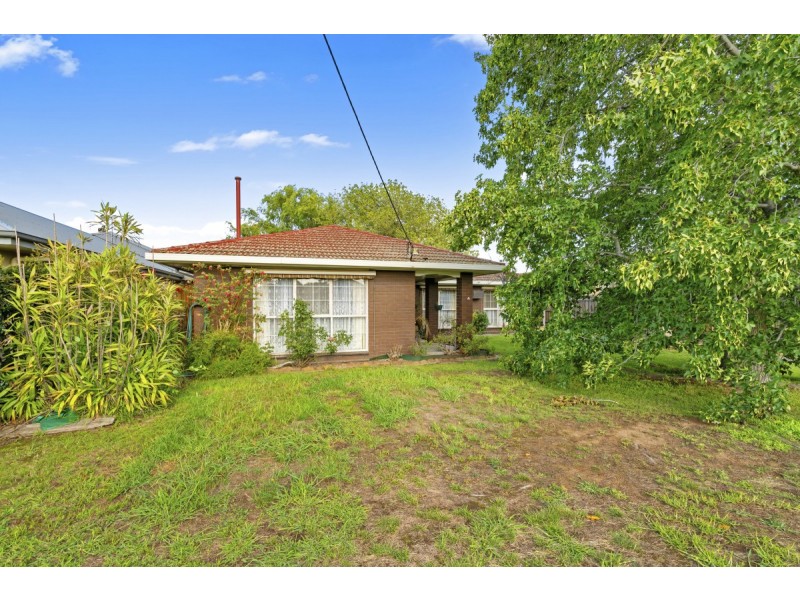 14 Nicholson Street, Sale VIC 3850