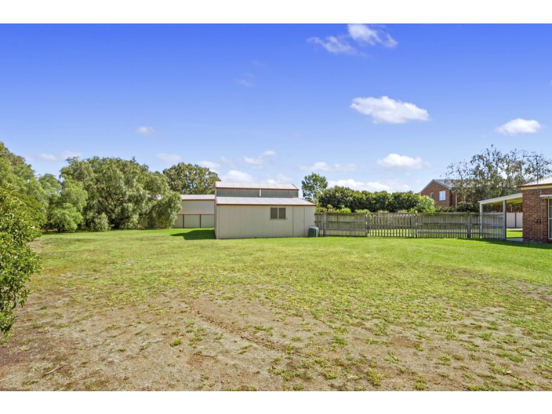 9 Finegan Court, Sale VIC 3850