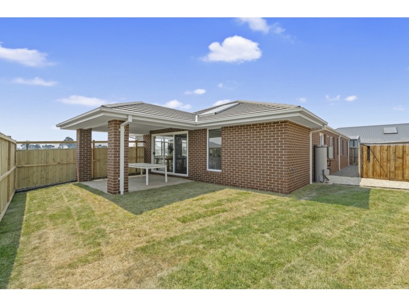 2 Wallace Street, Sale VIC 3850