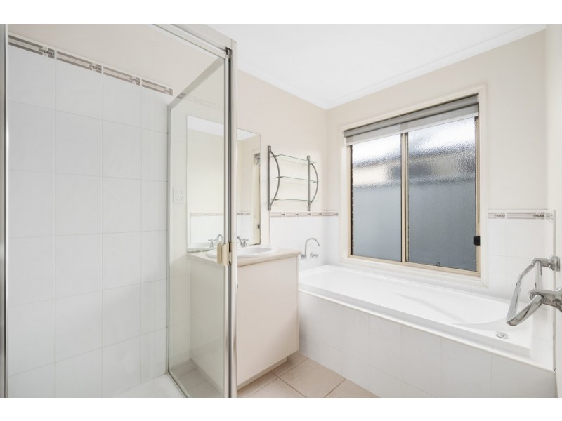 20 Krista Court, Sale VIC 3850