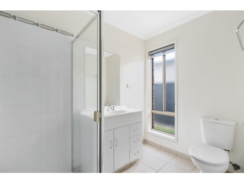 20 Krista Court, Sale VIC 3850