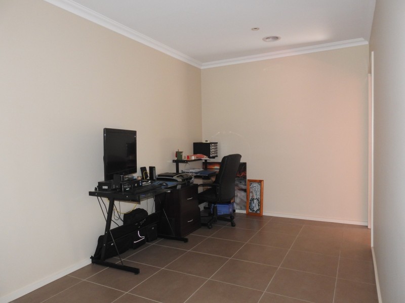 8 Melanie Court, Sale VIC 3850