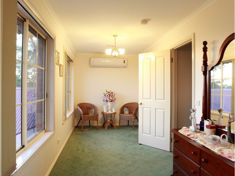 32 Mark Avenue, Sale VIC 3850