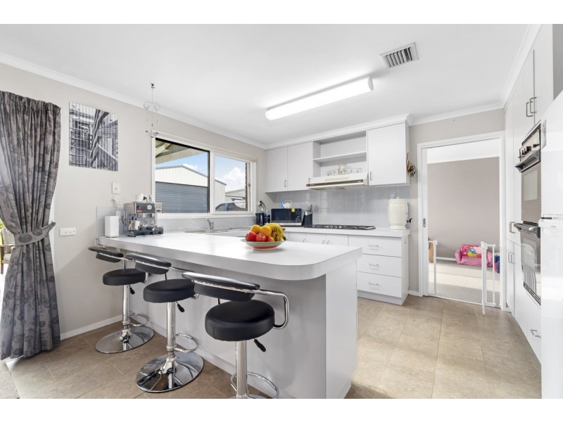 14 Yvette Close, Sale VIC 3850