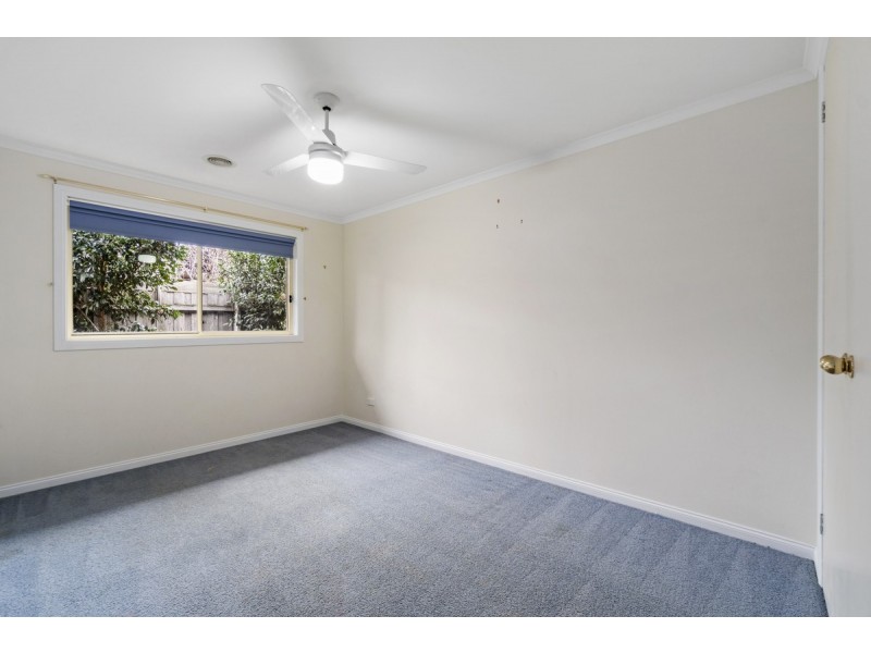 13 Pelican Court, Sale VIC 3850