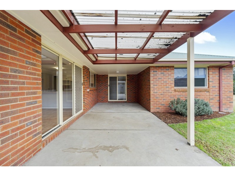 13 Pelican Court, Sale VIC 3850