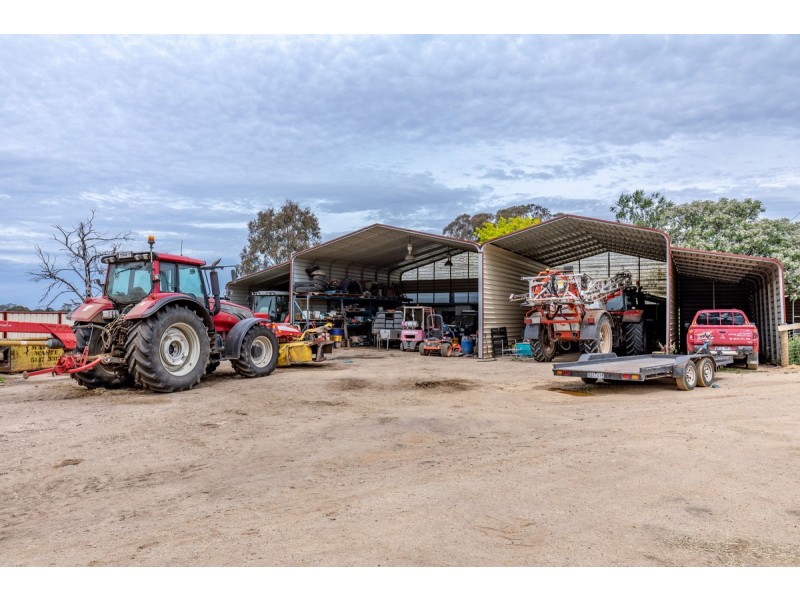 456 Bundalaguah Road, Maffra VIC 3860