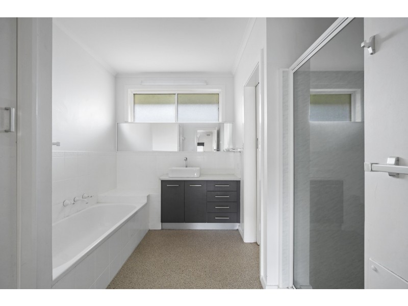 14 San Luis Drive, Sale VIC 3850