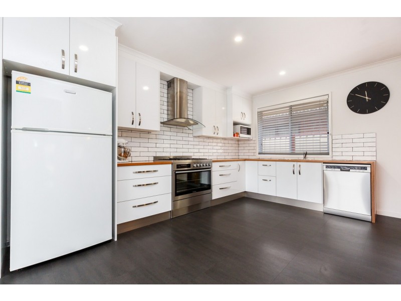 14 Weir Street, Sale VIC 3850