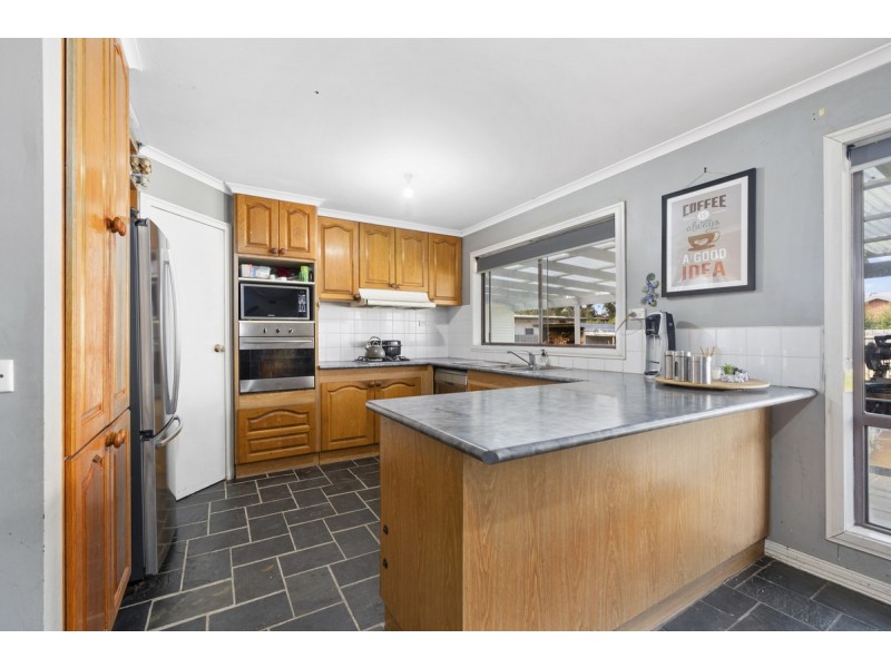 16 Princes Highway, Stratford VIC 3862