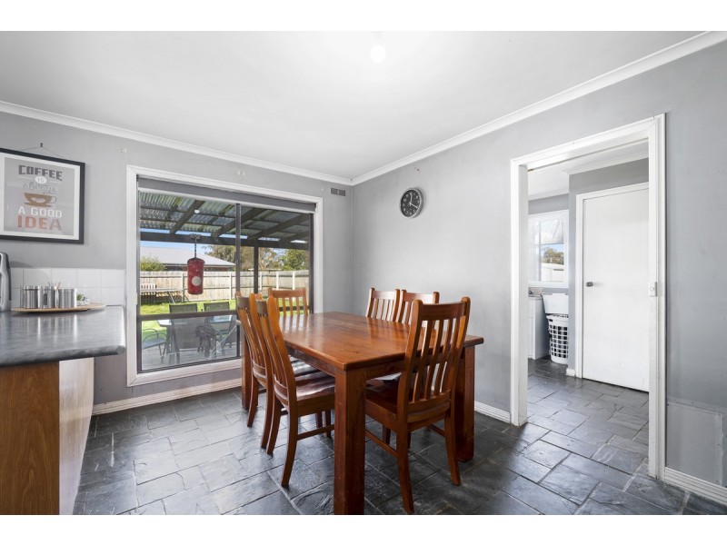 16 Princes Highway, Stratford VIC 3862