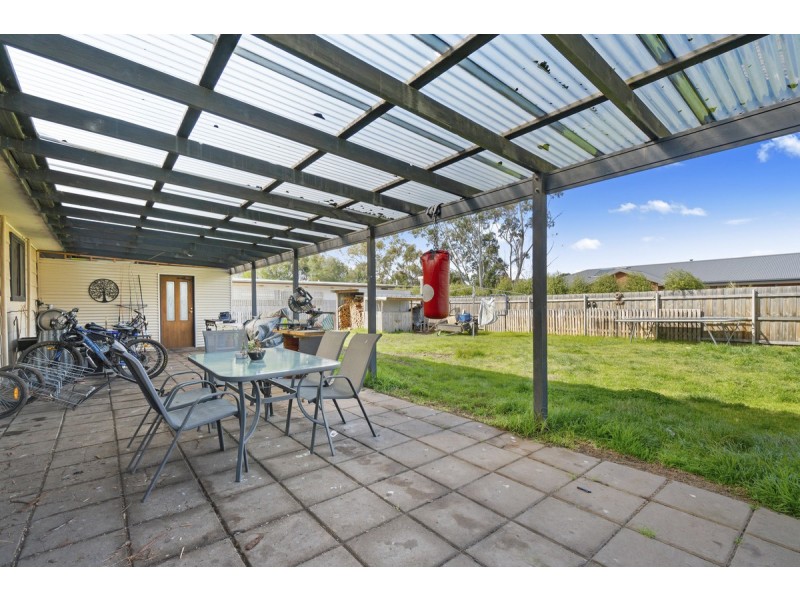 16 Princes Highway, Stratford VIC 3862