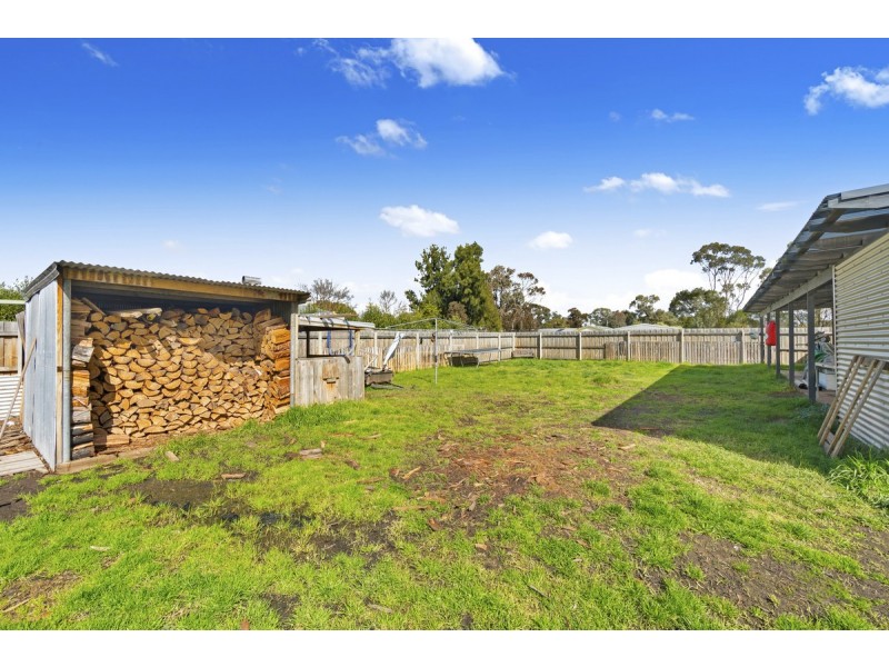 16 Princes Highway, Stratford VIC 3862