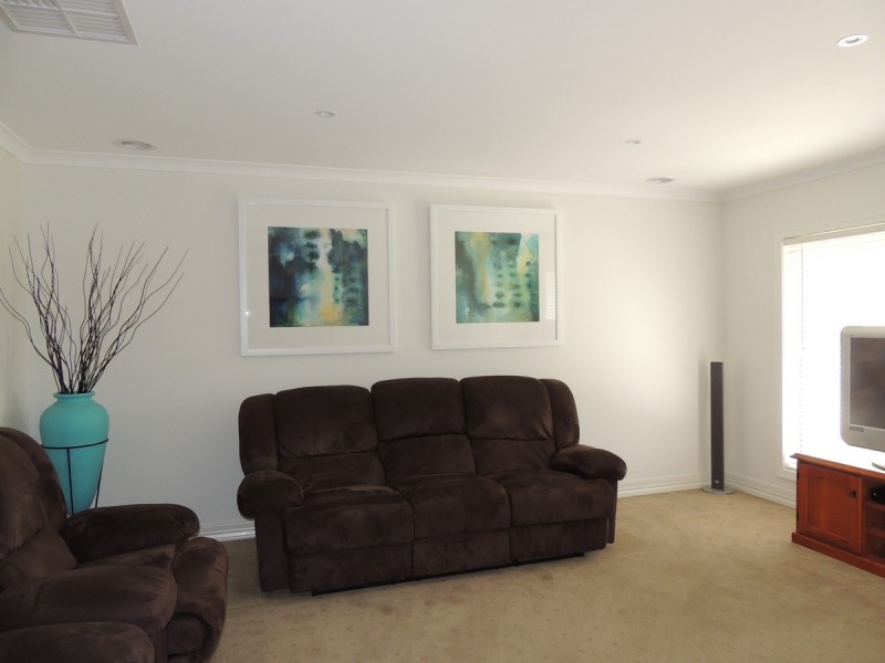 13 Brolga Place, Sale VIC 3850