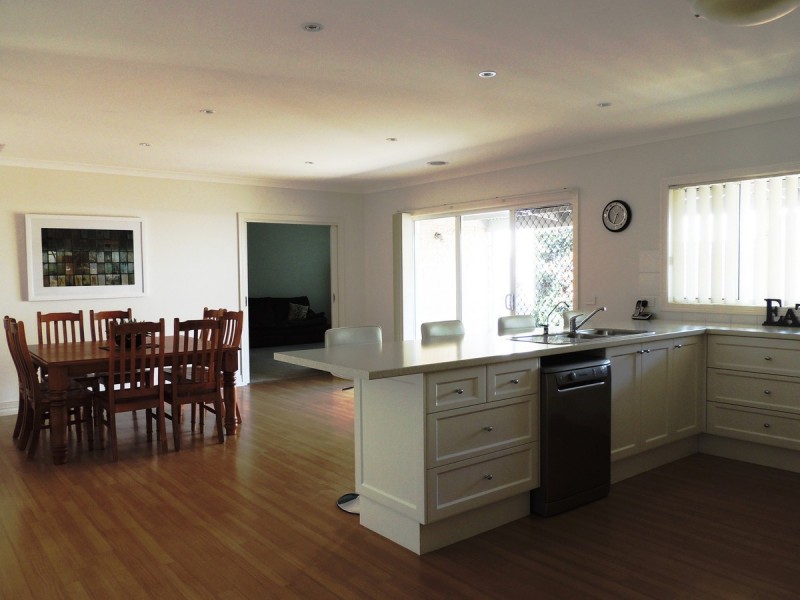 13 Brolga Place, Sale VIC 3850