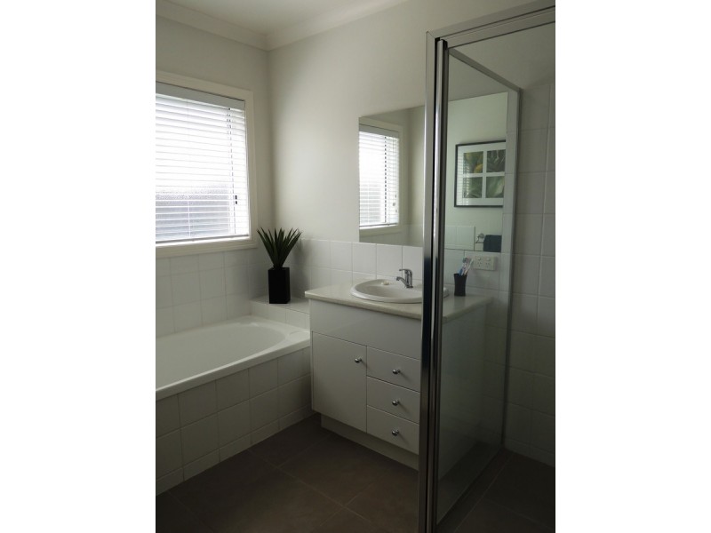 13 Brolga Place, Sale VIC 3850