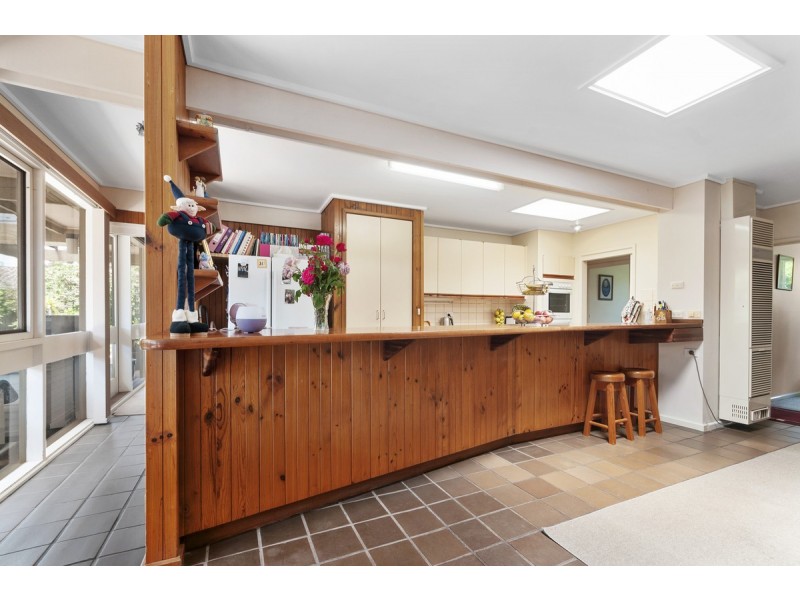 16 Indra Court, Sale VIC 3850