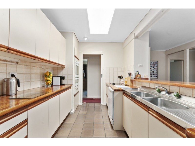 16 Indra Court, Sale VIC 3850
