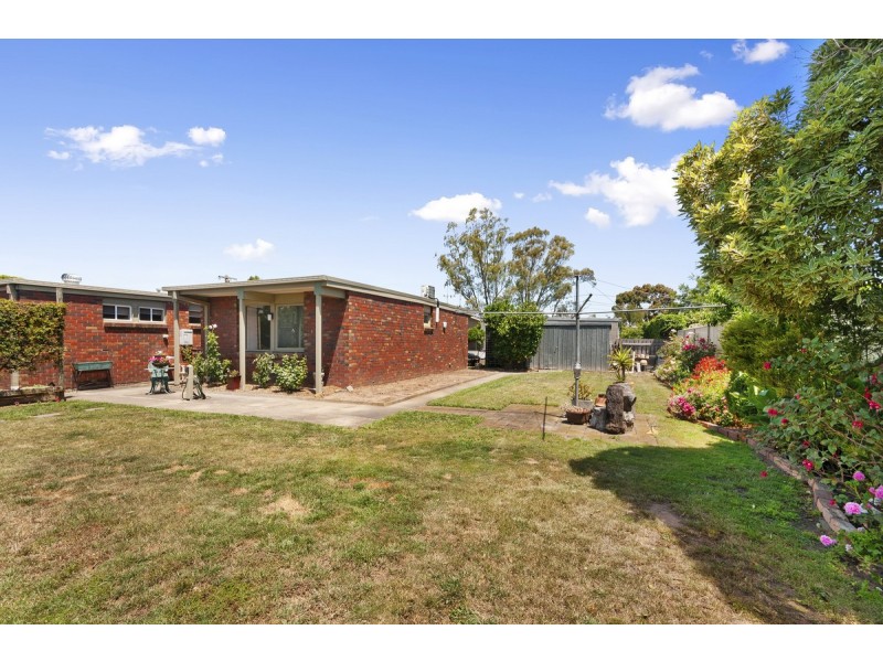 16 Indra Court, Sale VIC 3850