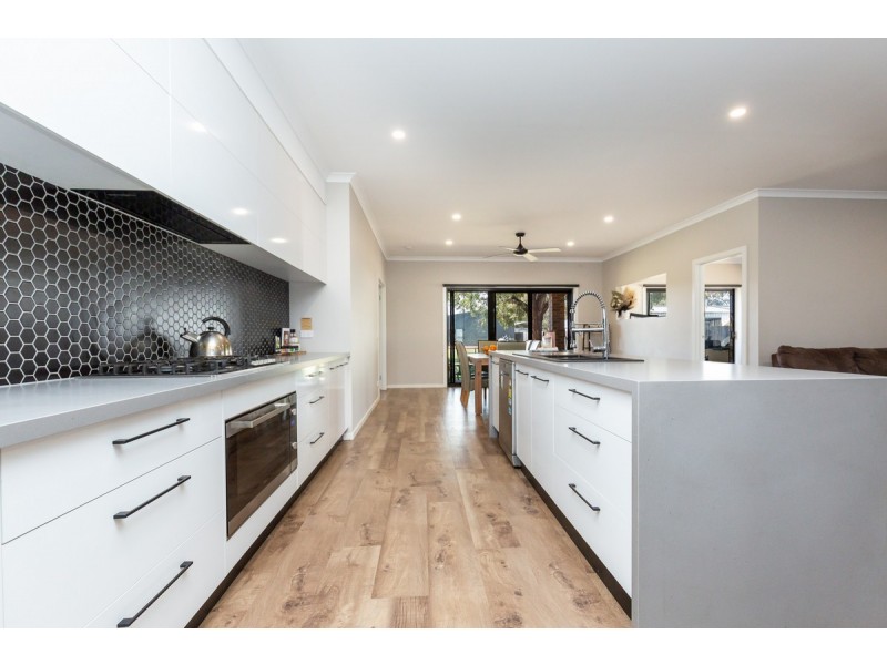 3 Buckley Street, Stratford VIC 3862