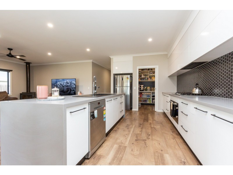 3 Buckley Street, Stratford VIC 3862