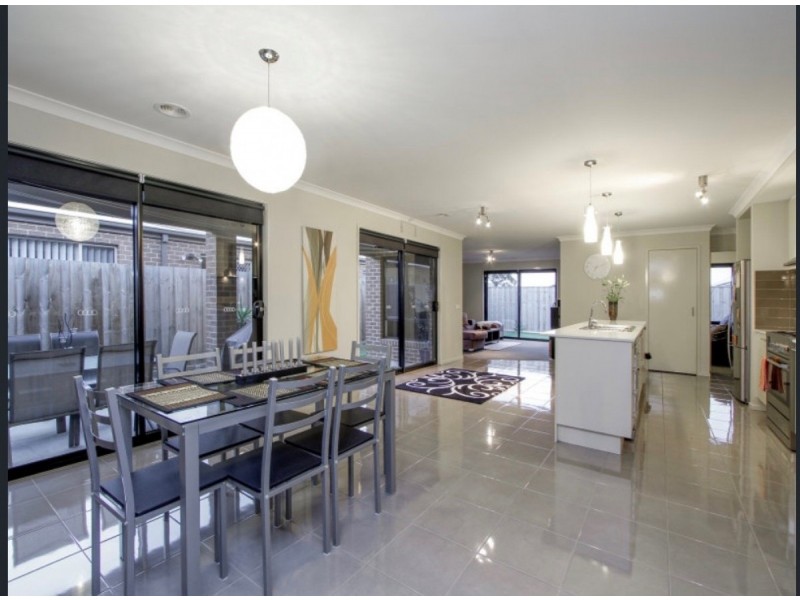 6 Mia Street, Sale VIC 3850