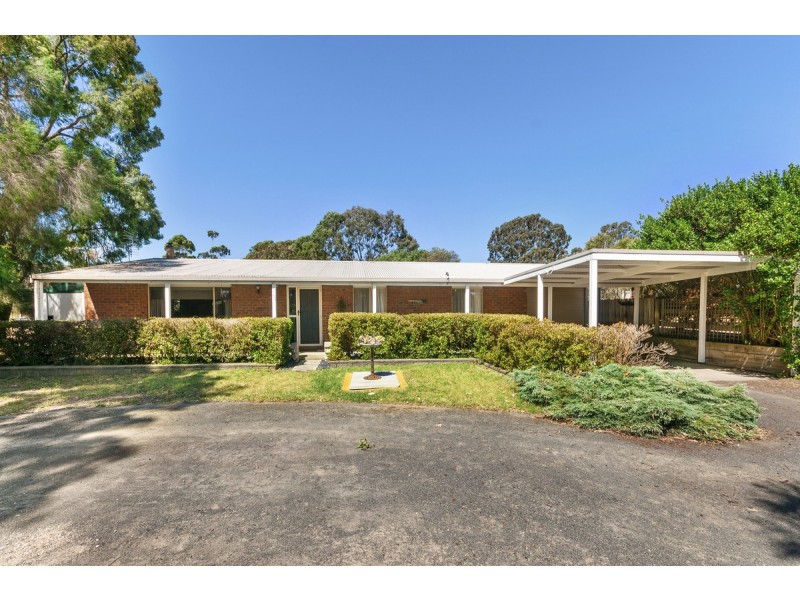 18 High Street, Longford VIC 3851