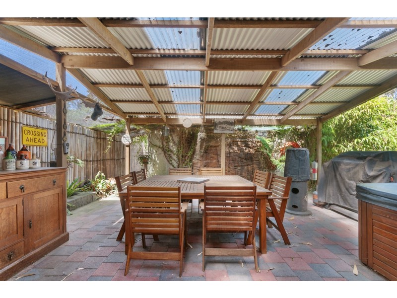 18 High Street, Longford VIC 3851