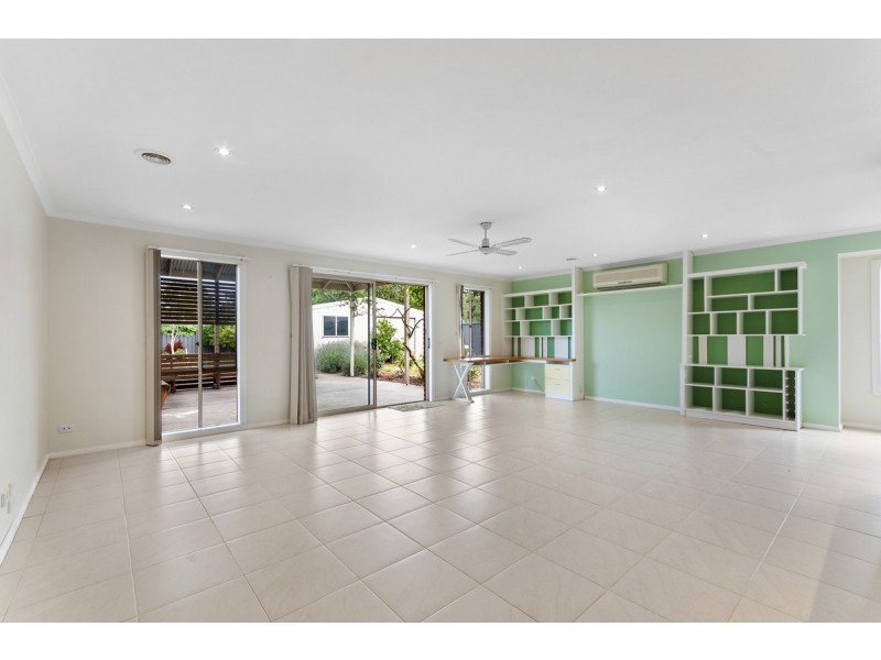 17 Dryden Place, Sale VIC 3850