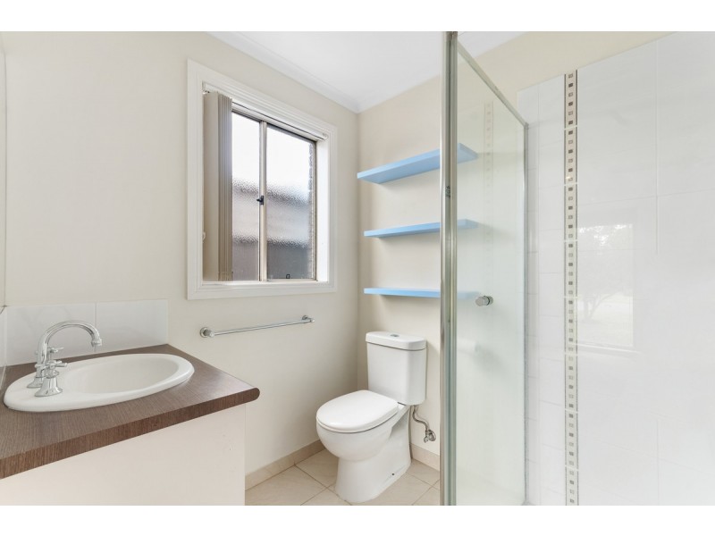 17 Dryden Place, Sale VIC 3850