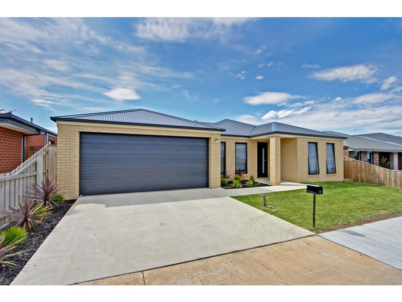 7 Billabong Avenue, Sale VIC 3850