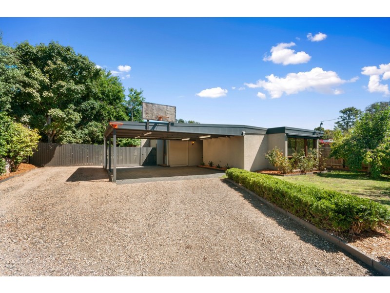 24 Bolden Street, Stratford VIC 3862