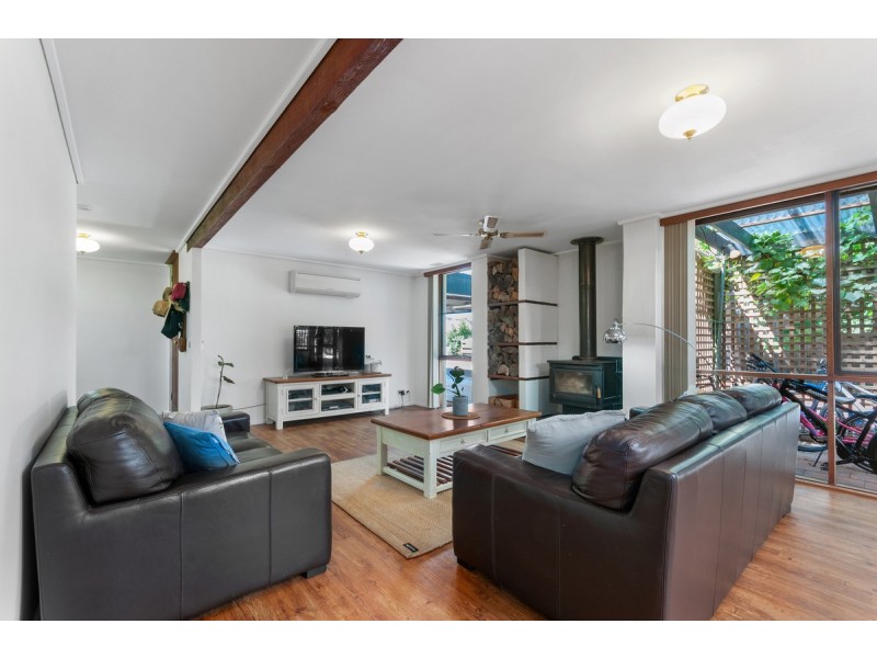 24 Bolden Street, Stratford VIC 3862