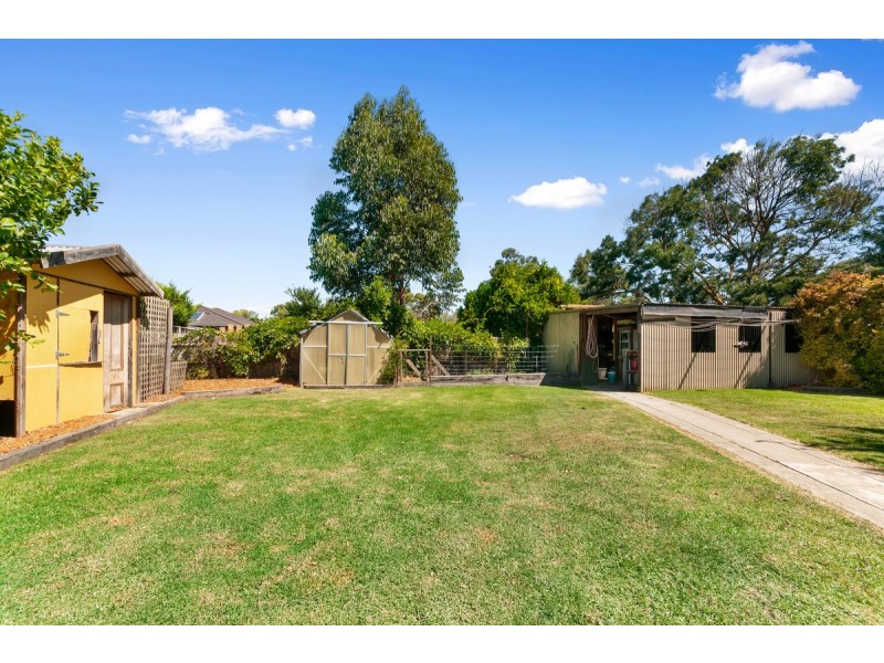 24 Bolden Street, Stratford VIC 3862