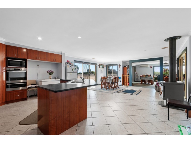 30 Avonlea Estate Road, Stratford VIC 3862