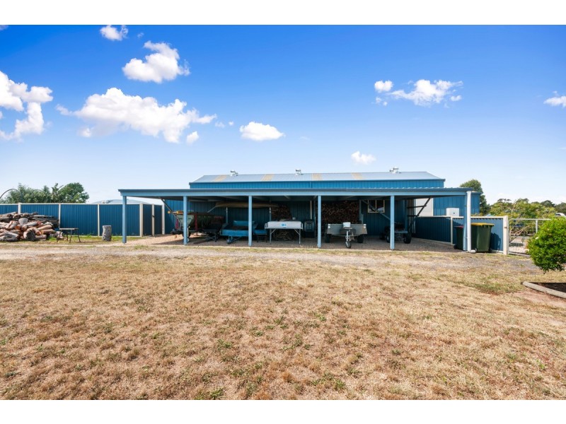 30 Avonlea Estate Road, Stratford VIC 3862