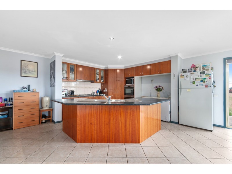 30 Avonlea Estate Road, Stratford VIC 3862