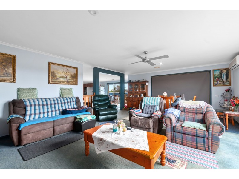 30 Avonlea Estate Road, Stratford VIC 3862