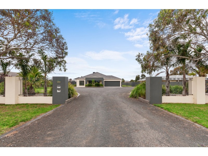 87 Reid Drive, Wurruk VIC 3850