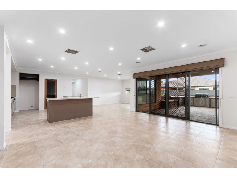 87 Reid Drive, Wurruk VIC 3850