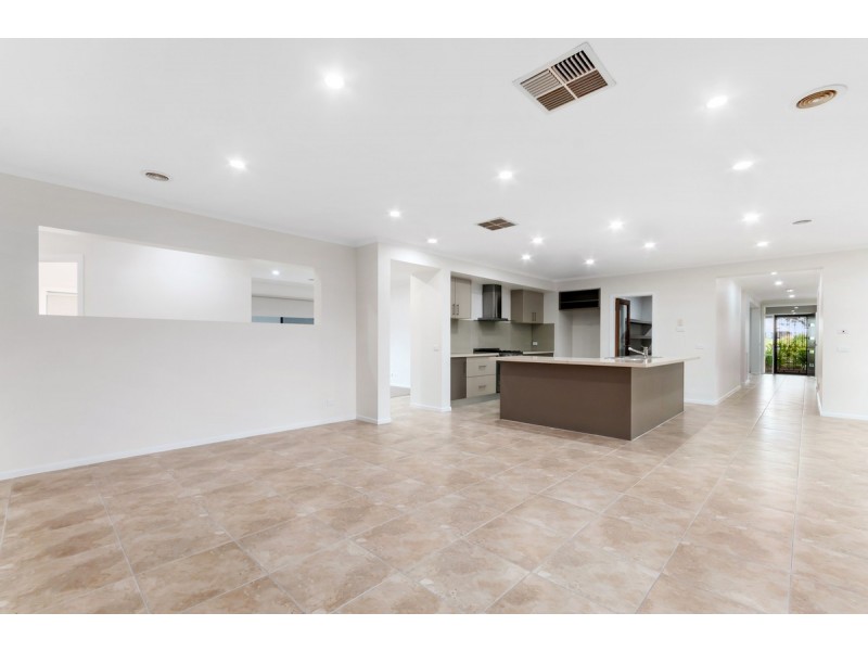 87 Reid Drive, Wurruk VIC 3850